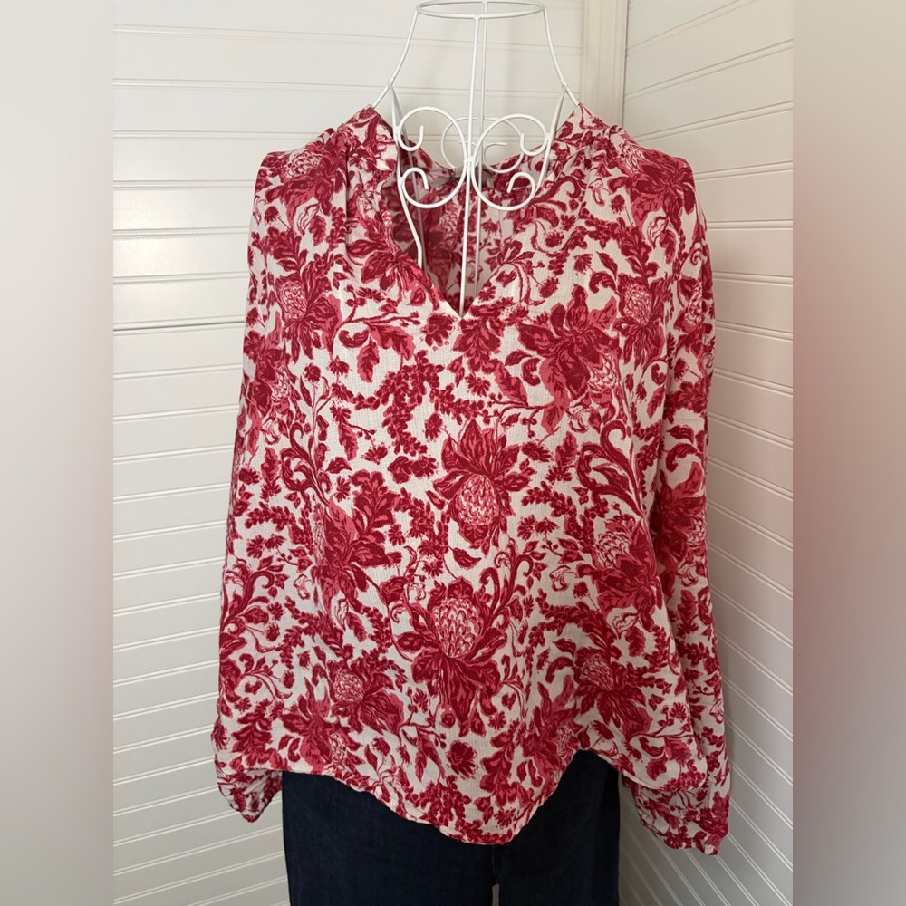 LOFT Red and White Floral Blouse - Picture 5 of 7